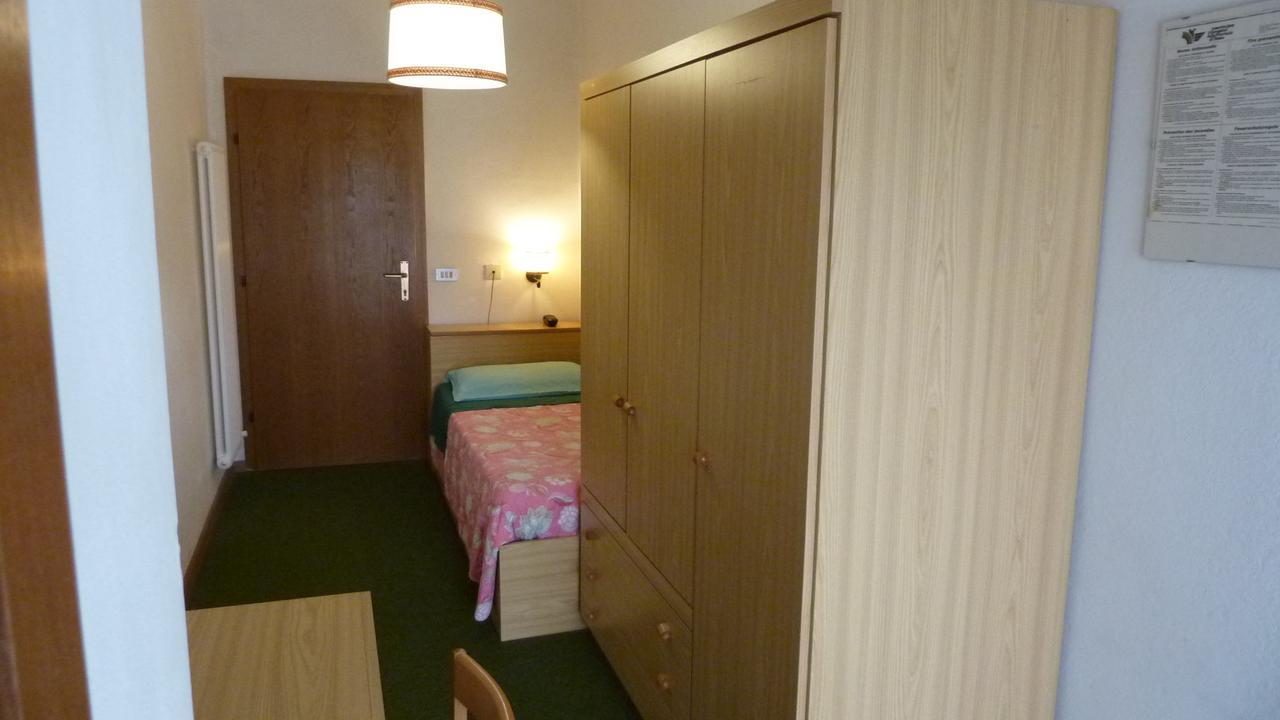Hotel Terminus Levico Terme Extérieur photo