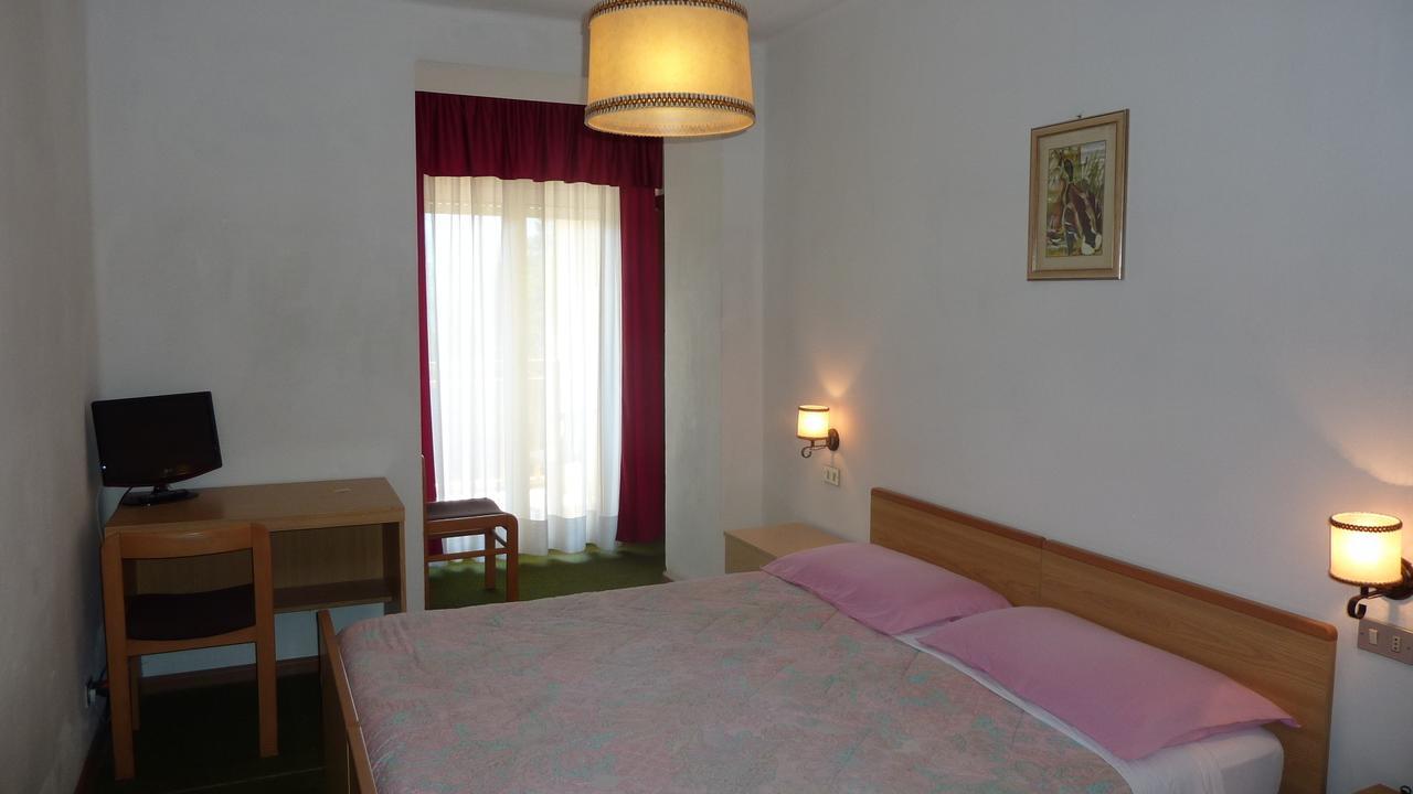 Hotel Terminus Levico Terme Extérieur photo